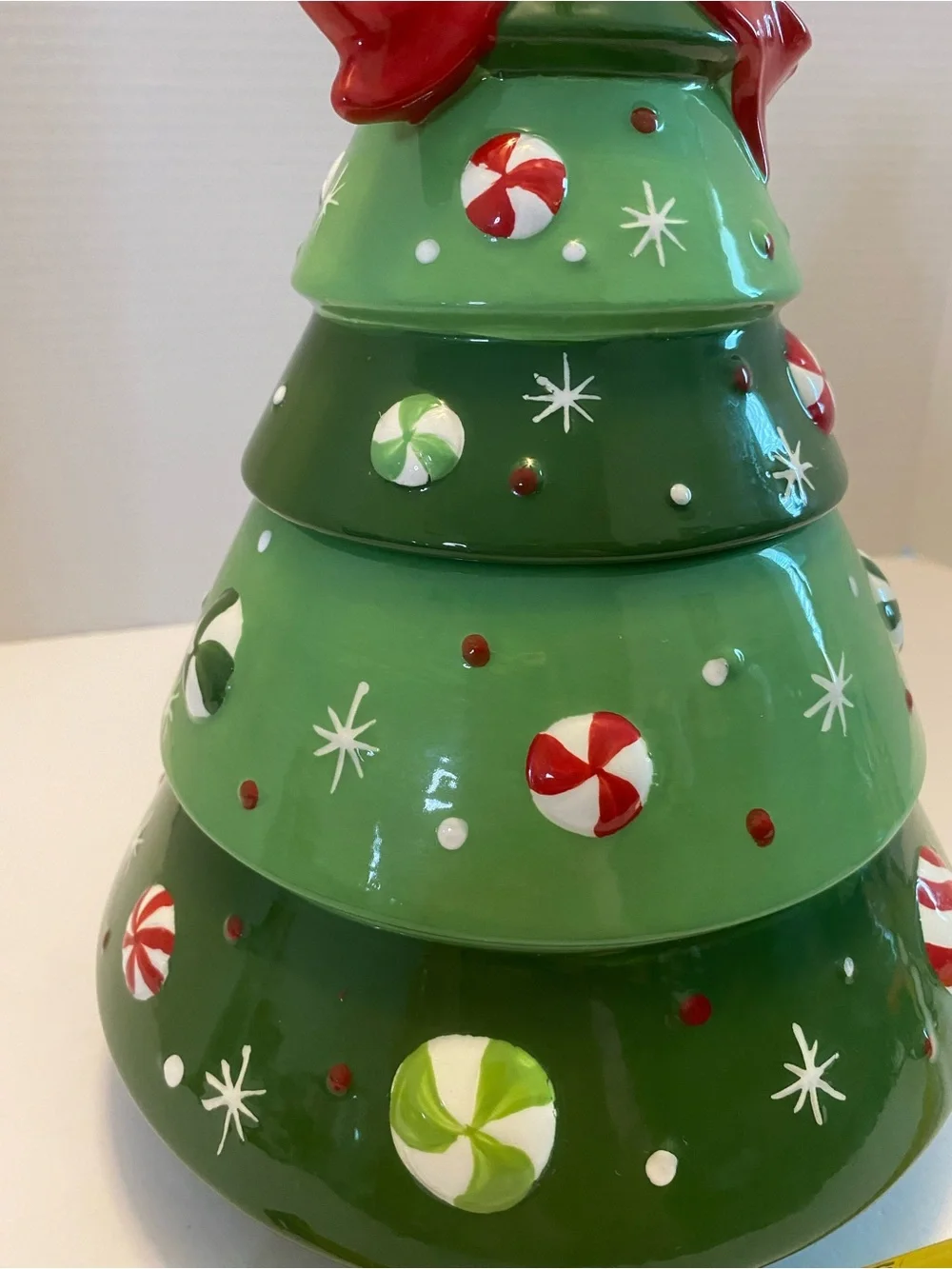 Christmas Tree Cookie Jar w/ Gum Drops & A Bow Atop The Tree Holiday Decor